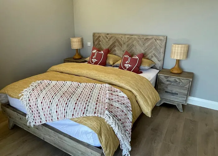 - Ballycotton Bay & Island View Apartman Garryvoe