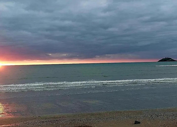 - Ballycotton Bay & Island View Apartman